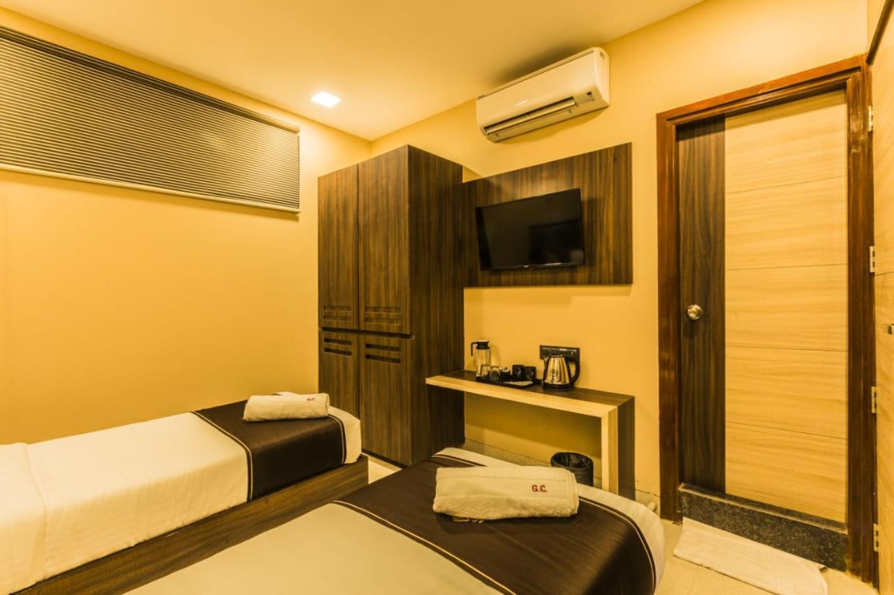 מומביי Hotel Golden Crown מראה חיצוני תמונה