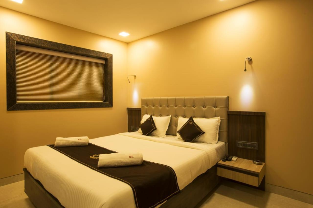 מומביי Hotel Golden Crown מראה חיצוני תמונה