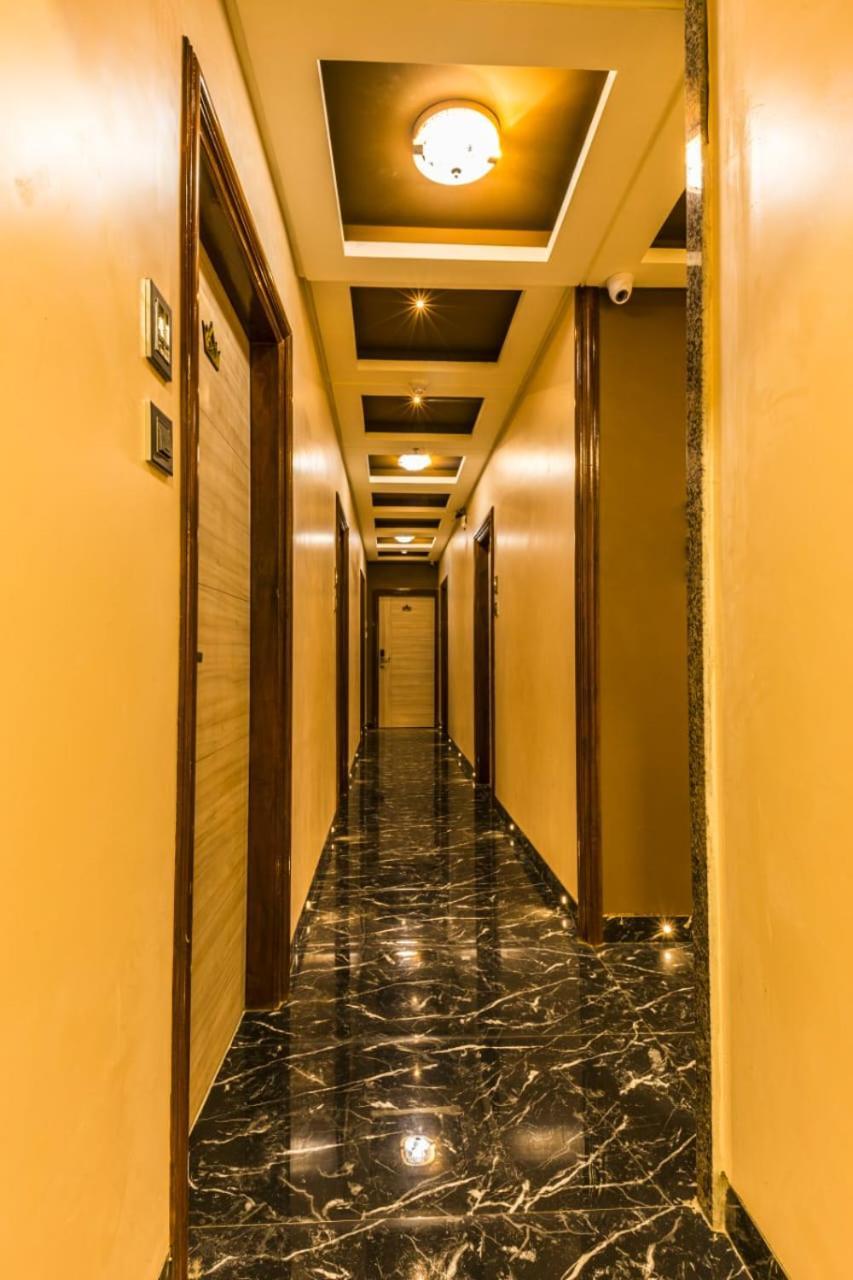 מומביי Hotel Golden Crown מראה חיצוני תמונה